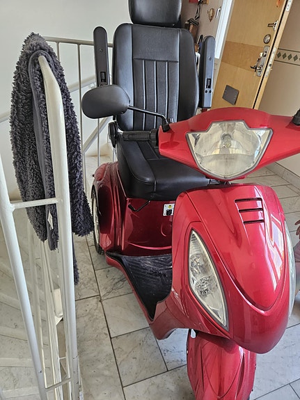 Product image 2 of 9