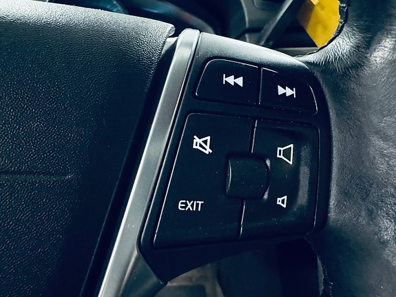 Volvo V70 12 of 21