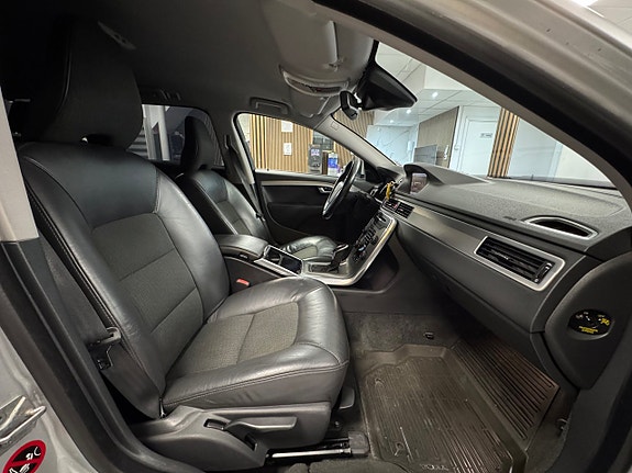 Volvo V70 17 of 21