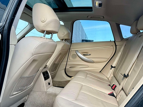 BMW 320 10 of 17