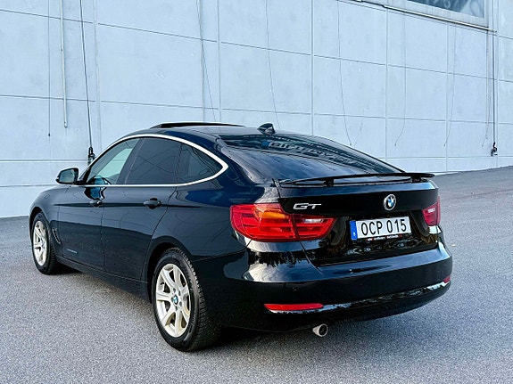 BMW 320 6 of 17