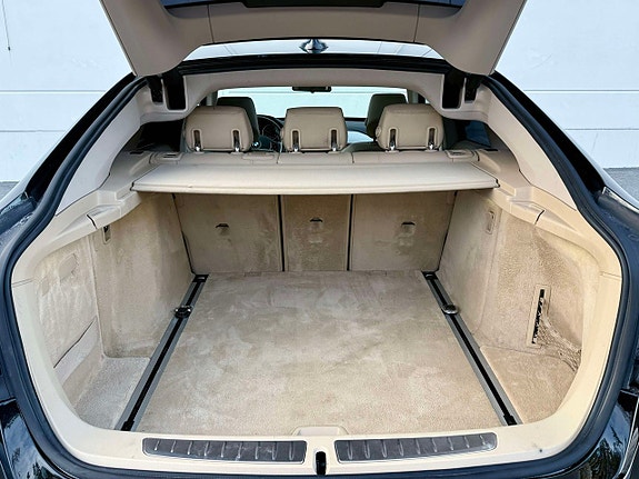 BMW 320 13 of 17