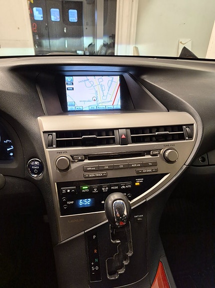 Lexus RX450h 12 of 13