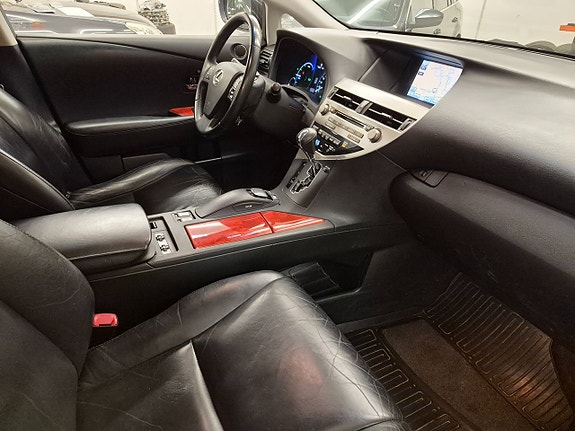 Lexus RX450h 9 of 13