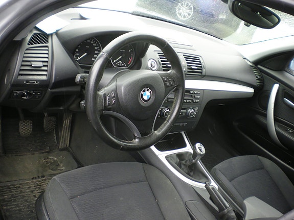 BMW 118d 7 of 11