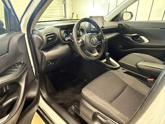 Toyota Yaris Cross 11 of 27