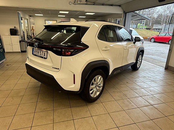 Toyota Yaris Cross 6 of 27