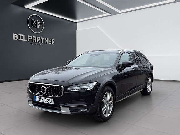 Volvo V90 Cross Country