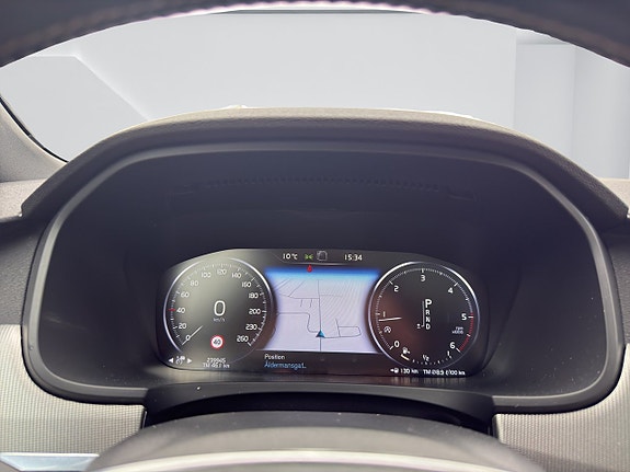 Volvo V90 Cross Country 12 of 19