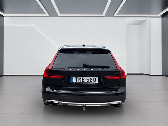 Volvo V90 Cross Country 5 of 5