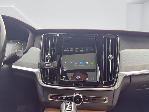 Volvo V90 Cross Country 19 of 19