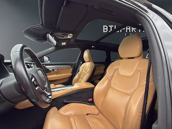 Volvo V90 Cross Country 8 of 19
