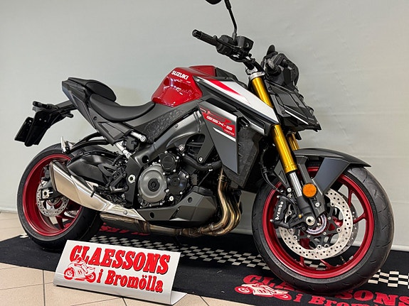 Suzuki GSX S 1000 4 of 5