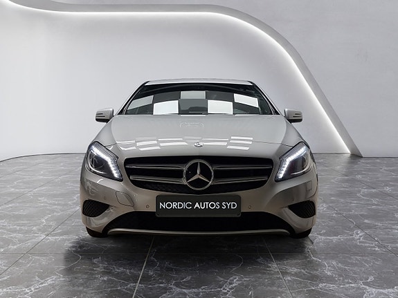 Mercedes-Benz A180 8 of 18