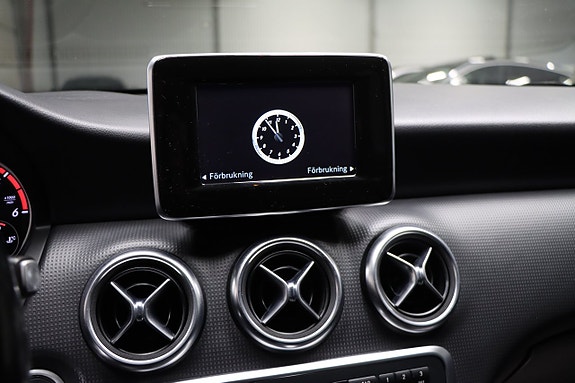 Mercedes-Benz A180 15 of 18