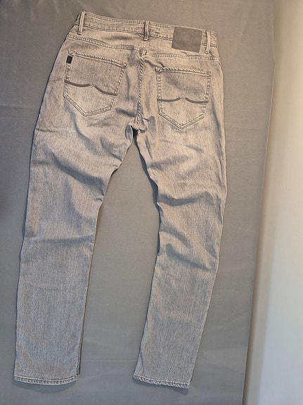 Product image 12 of 16
