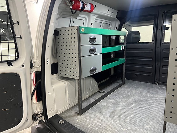 Volkswagen Caddy 9 of 15