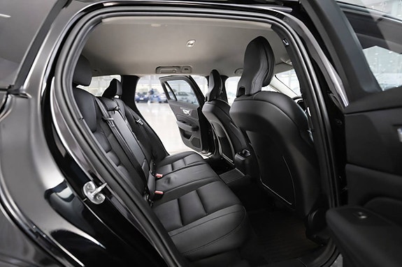 Volvo V60 5 of 13