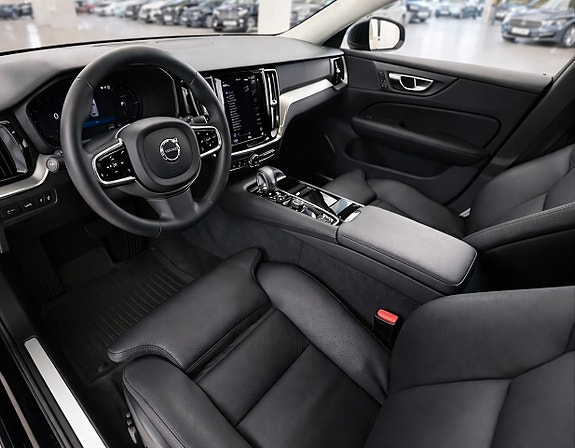 Volvo V60 4 of 13