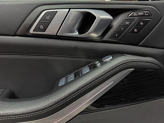 BMW X7 10 of 11