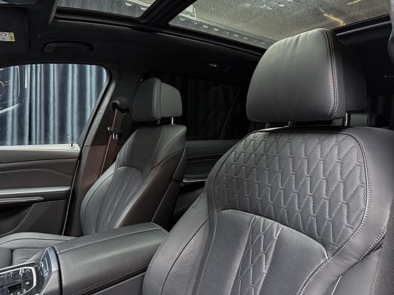 BMW X7 8 of 11
