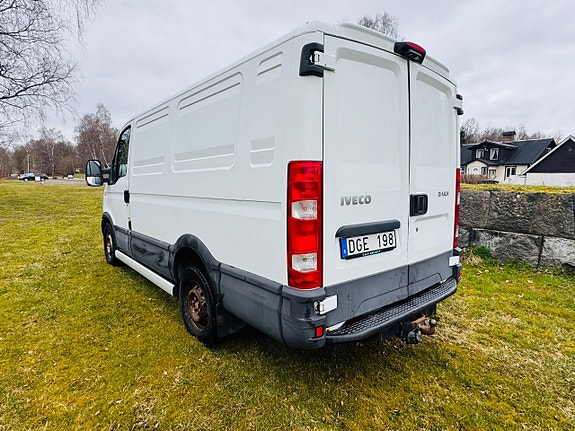 Iveco Daily 35S11 2 of 5