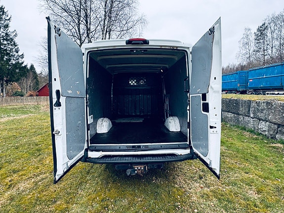 Iveco Daily 35S11 4 of 5