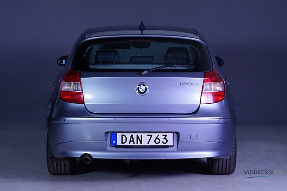 BMW 120d 5 of 5
