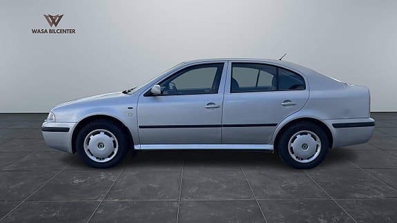 Skoda Octavia 4 of 5
