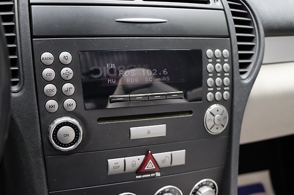 Mercedes-Benz SLK200 15 of 15