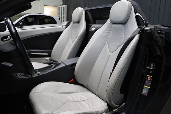 Mercedes-Benz SLK200 11 of 15