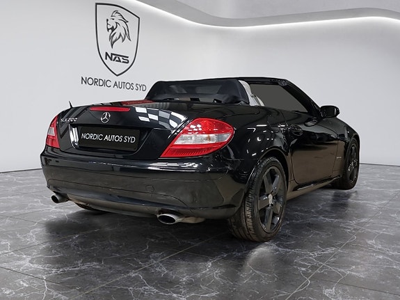 Mercedes-Benz SLK200 5 of 5