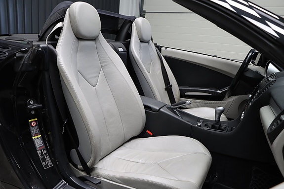 Mercedes-Benz SLK200 12 of 15
