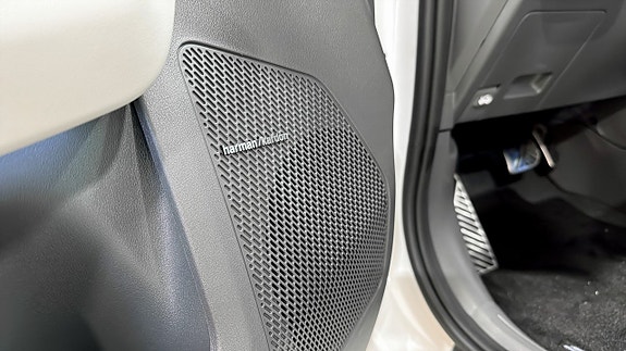 Kia EV3 15 of 16