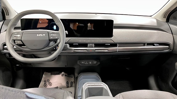 Kia EV3 7 of 12