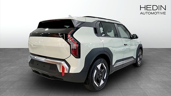 Kia EV3 6 of 12