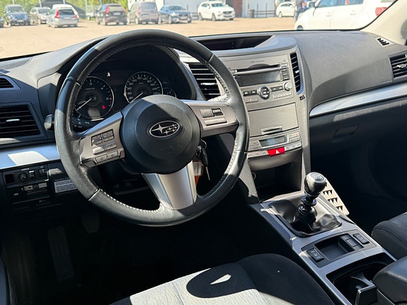 Subaru Outback 9 of 12