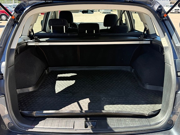 Subaru Outback 6 of 12