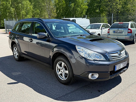 Subaru Outback 3 of 5