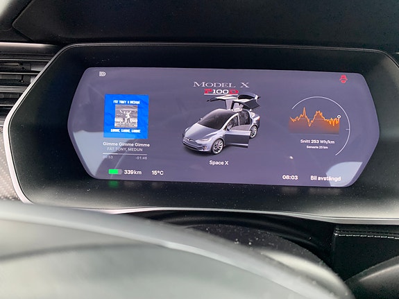 Tesla Model X 12 of 20
