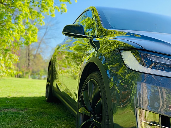 Tesla Model X 19 of 20