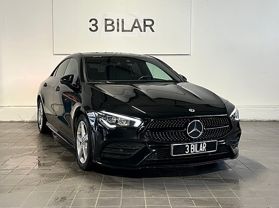 Mercedes-Benz CLA200 2 of 5