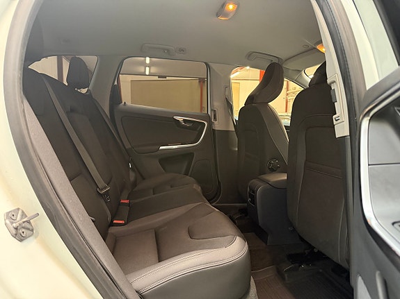 Volvo XC60 18 of 18
