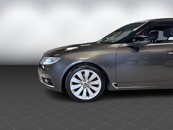 Saab 9-5 8 of 19