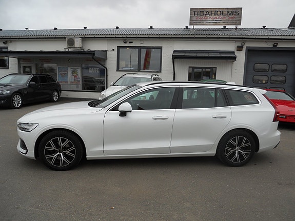 Volvo V60 4 of 5
