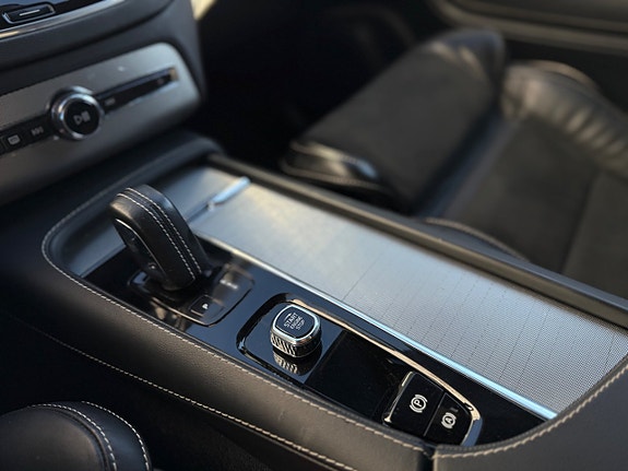 Volvo XC90 21 of 27