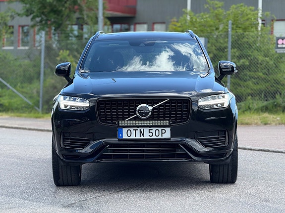 Volvo XC90 3 of 5