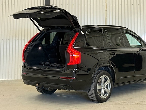 Volvo XC90 12 of 27