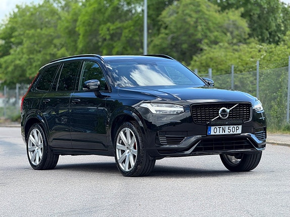 Volvo XC90 2 of 5