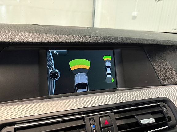 BMW 520d 13 of 17